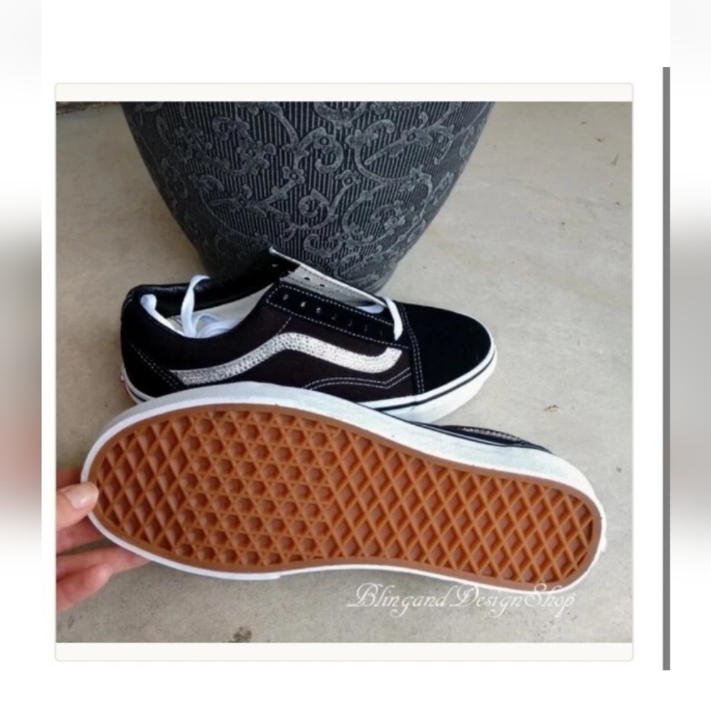 Bling Womens Vans Old Skool Black White Shoes Customized with Swarovski Crystals - Picture 4 of 5
